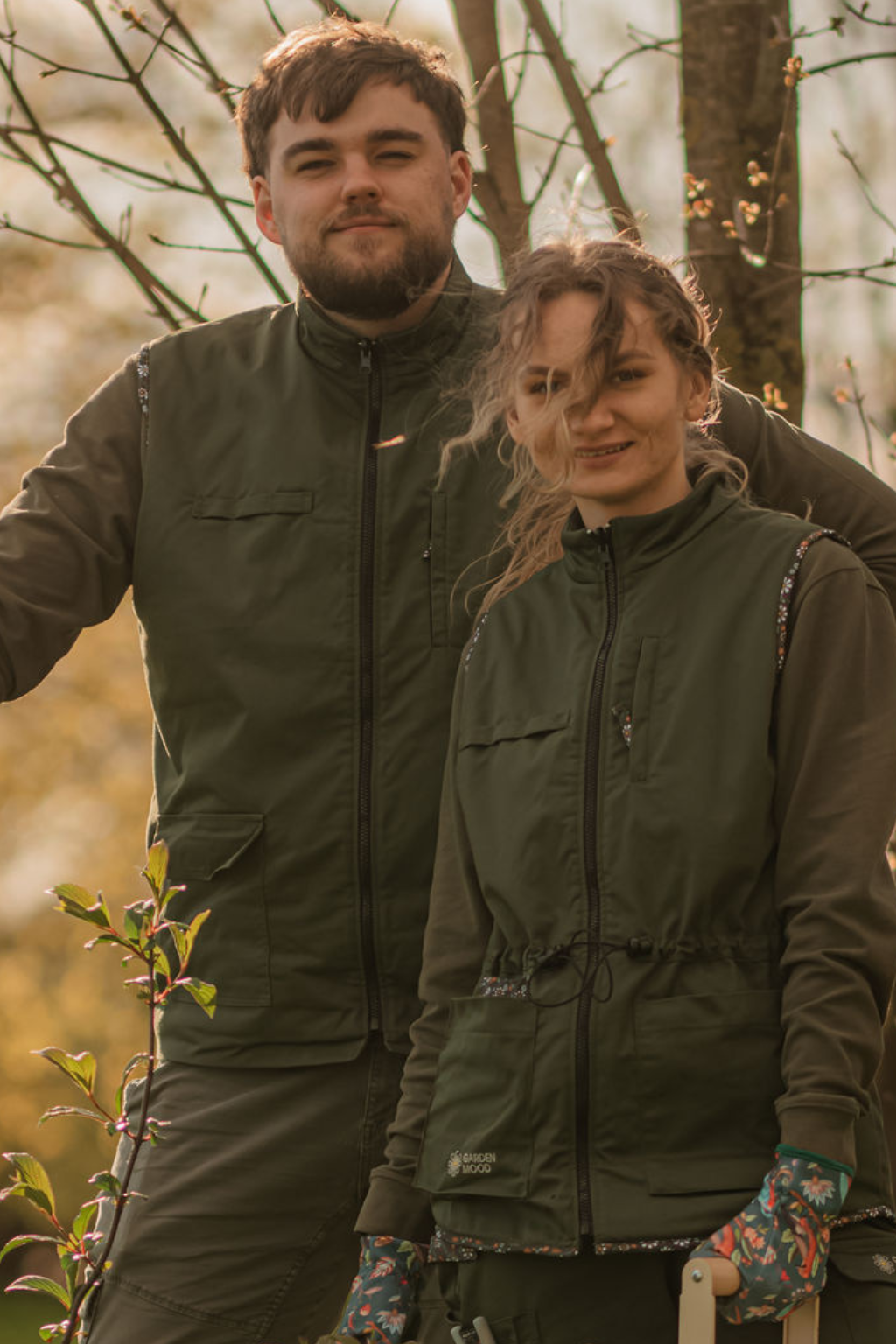 Dvipusė vyriška liemenė (su kišenėmis įrankiams)