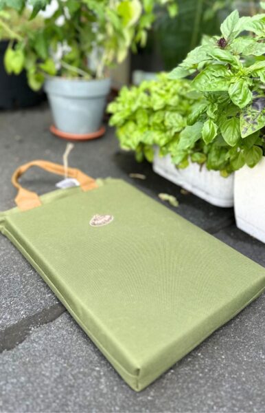 Kelių kilimėlis (paminkštinimas, pagalvėlė)